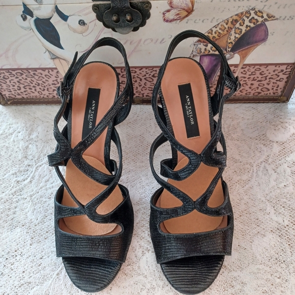 ANN TAYLOR MORGAN STRAPPY HEEL SIZE 7.5M BLACK LIZARD PRINT STYLE #184144 NO BOX - Picture 1 of 16